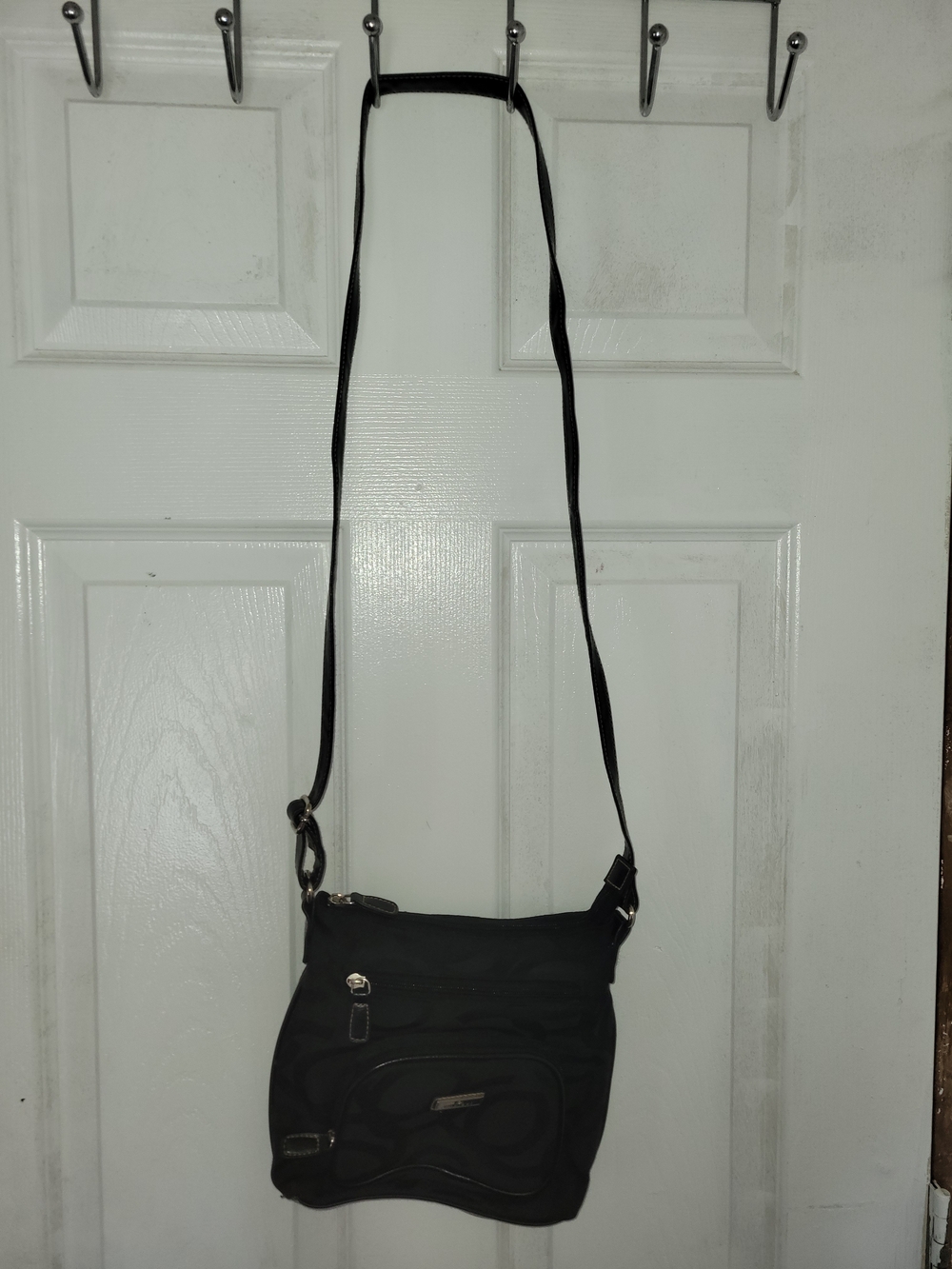 Baggallini Black Crossbody Bag with Adjustable Strap